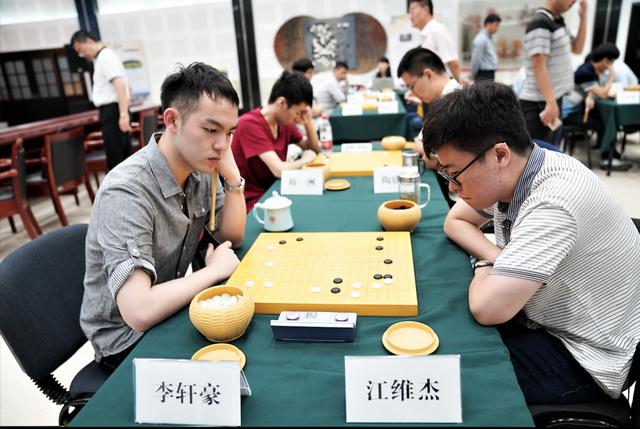 6月中国职业棋手等级分(公示版)李轩豪重回榜首